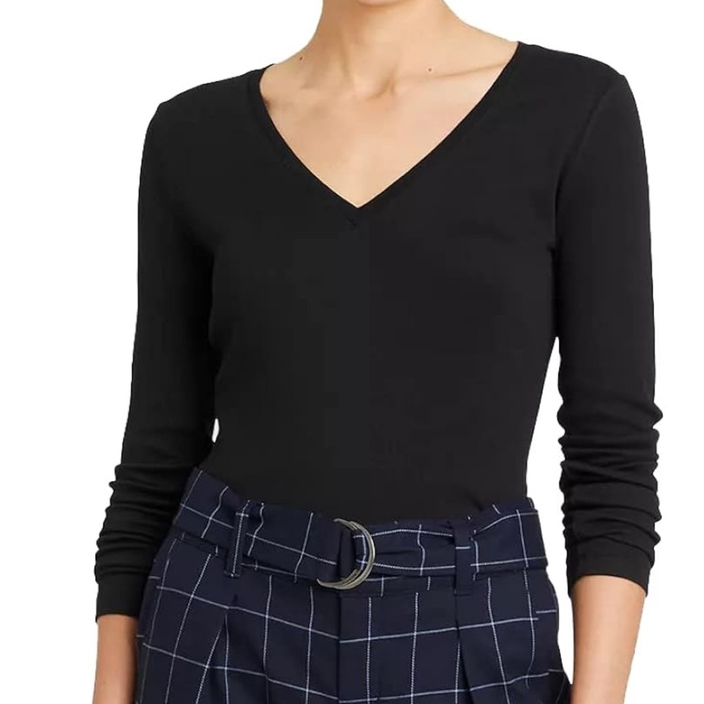 ⭐️ A new day Black Ribbed V neck Long Sleeve Tee XS